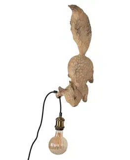 Svítidla Hnědá nástěnná lampa ve tvaru veverky Squirrel - 12*15*48 cm E27/max 1*40W Clayre & Eef 6LMP780