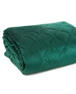 Jednobarevné přehozy na postel Přehoz na postel z lesklého sametu tmavě zelené barvy