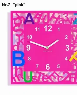 Dětské nástěnné hodiny Čtvercové dětské hodiny s písmenky