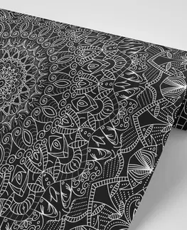 Samolepící tapety Samolepící tapeta detailní ozdobná Mandala v černobílém