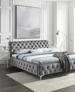 Luxusní a stylové postele Estila Luxusní chesterfield manželská postel Modern Barock ve stříbrném provedení ze sametu 180x200cm