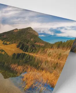 Samolepící tapety Samolepící fototapeta jezero pod kopci