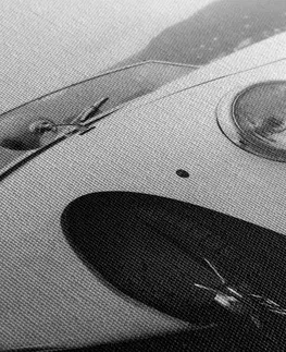 Černobílé obrazy Obraz luxusní veterán v černobílém provedení