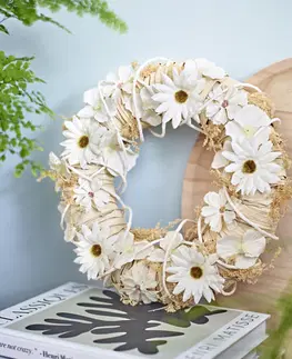 Dekorace Věnec z bílých květů