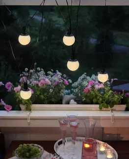 Solární dekorace na zahradu STAR TRADING Combo LED solární světelný řetěz se 6 koulemi