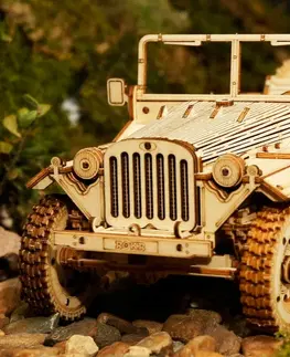 Dřevěné hračky RoboTime 3D dřevěné puzzle Vojenský džíp
