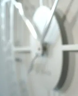 Nástěnné hodiny Kovové bílé nástěnné hodiny vintage 80 cm
