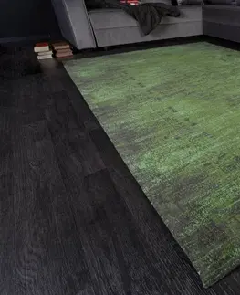 Designové a luxusní koberce Estila Moderní zelený koberec Andie II s orientálním vzorem 240cm