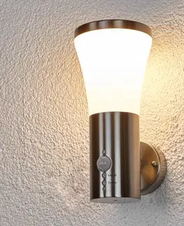 Venkovní nástěnná svítidla Lindby Venkovní nástěnné světlo Sumea, snímač pohybu LED