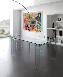 Designové a luxusní jídelní stoly Estila Designový skleněný jídelní stůl Cristallere v obdélníkovém tvaru se skleněnými nožičkami 160cm