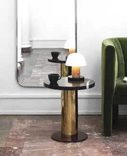 Venkovní osvětlení terasy &Tradition &Tradition Setago JH27 dobíjecí stolní lampa, kůže/zelená