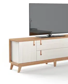 Luxusní a designové televizní stolky Estila Luxusní TV stolek Sajonia z masivního dřeva se zásuvkami a dvířky 183cm