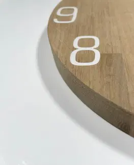 Nástěnné hodiny Kvalitní dubové nástěnné hodiny 30 cm