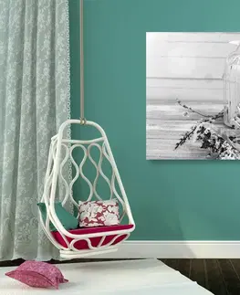 Černobílé obrazy Obraz třešňová větvička a lucerničky v černobílém provedení