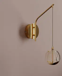 Nástěnná svítidla Lucande LED nástěnná lampa Hayley, závěsná koule, zlatá
