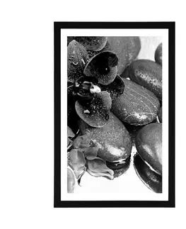 Černobílé Plakát s paspartou kvetoucí orchidej a wellness kameny v černobílém provedení