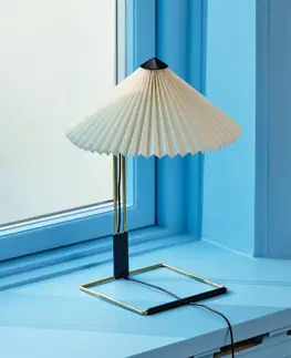 Stolní lampy na noční stolek HAY HAY Matin 300 LED stolní lampa, plisovaná, bílá