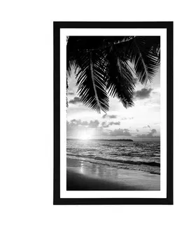 Černobílé Plakát s paspartou východ slunce na karibské pláži v černobílém provedení