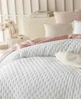 Jednobarevné přehozy na postel Bílý přehoz Molly s volánem 170 x 210 cm