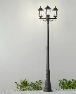 Pouliční osvětlení Lindby Stožárové svítidlo Nane ve tvaru lucerny 3zdrojové