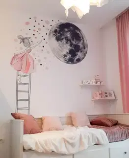 Samolepky na zeď Samolepka na zeď - Měsíc a dívka v růžové barvě, velké samolepky
