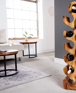Designové a luxusní vinotéky Estila Designový stojan na víno Milena z exotického lakovaného dřeva Suar 101 cm