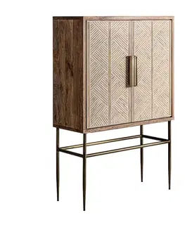 Stylové designové skříně Estila Luxusní moderní skříň Kamal z mangového dřeva se zlatou kovovou konstrukcí a dvířky s geometrickou intarzií 140cm