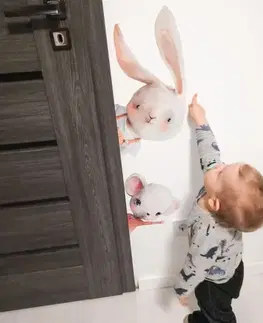 Samolepky na zeď Samolepky na zeď pro děti - Akvarelová zvířátka kolem dveří