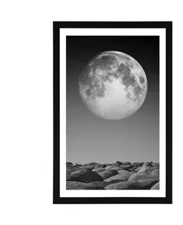 Černobílé Plakát s paspartou skládané kameny v měsíčním světle v černobílém provedení