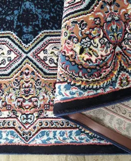 Vintage koberce Luxusní modrý koberec s krásnými barevnými detaily Šířka: 150 cm | Délka: 230 cm