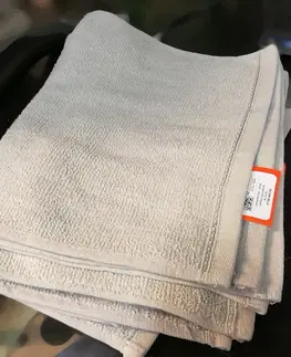 Ručníky Faro Bavlněný ručník Bella 30x50 cm šedý