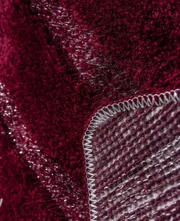 Koupelnové předložky L'essentiel Koupelnový kobereček Cherry 70x120 cm vínový