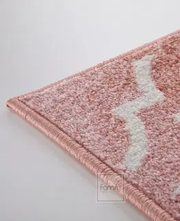 Skandinávské koberce Originální starorůžový koberec ve skandinávském stylu