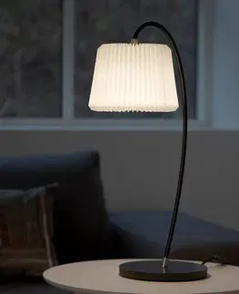 Stolní lampy LE KLINT LE KLINT Snowdrop - stolní lampa stínidlo plast
