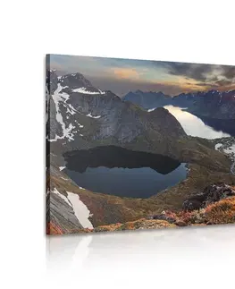 Obrazy přírody a krajiny Obraz očarující horská panorama se západem slunce