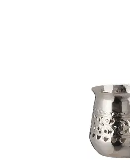 Svícny Stříbrně barevný kovový svícen s ornamenty M - 10,7*10,7*12,5 cm J-Line by Jolipa 77193