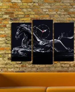 Hodiny Hanah Home Obrazové nástěnné hodiny Kůň 66x45 cm černo-bílé