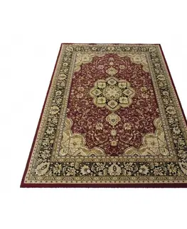 Vintage koberce Stylový koberec v červené barvě s krémovými vzory Šířka: 160 cm | Délka: 220 cm
