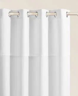 Jednobarevné hotové závěsy Bílý závěs MIA na stříbrná kolečka 140 x 280 cm