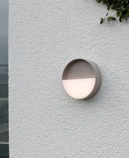 Venkovní nástěnná svítidla Eco-Light Nabíjecí venkovní nástěnné světlo Meg LED, písková barva, Ø 15 cm