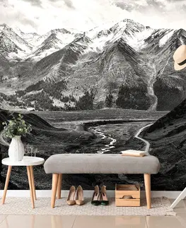 Samolepící tapety Samolepící fototapeta horské panorama v černobílém