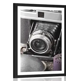 Vintage a retro Plakát s paspartou starý fotoaparát