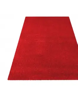 Koberce SHAGGY Jednobarevný koberec červené barvy