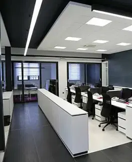 Stropní kancelářská svítidla CENTURY LED PANEL PQUADRO ADV. 600x600x10mm 42W 6000K 3900Lm UGR19 120d IP43 CEN PQA-426060