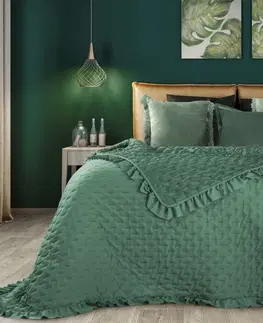 Jednobarevné přehozy na postel Zelený přehoz na postel v klasickém stylu