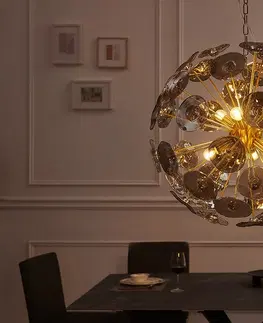 Luxusní a designové lustry Estila Designový art-deco lustr Nebulosa ve tvaru koule se zlatou kovovou konstrukcí a 48 skleněnými panely 65 cm