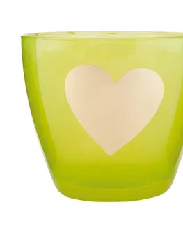 Svícny Zelený svícen na čajovou svíčku se srdíčkem - Ø 9*8 cm   Clayre & Eef 6GL1548GR