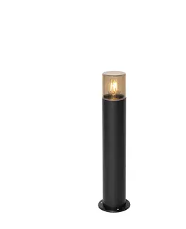 Venkovni stojaci lampy Stojací venkovní lampa černá s kouřovým stínidlem 50 cm - Odense