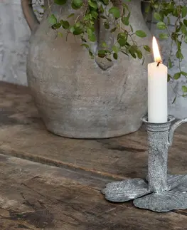 Svícny Zinkový antik svícen na úzkou svíčku Leaves - 13*12*9cm Chic Antique 71669-00