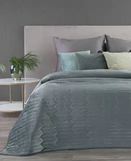 Francouzské přehozy na postel s potiskem Šedozelený sametový přehoz na postel s efektem prošívání